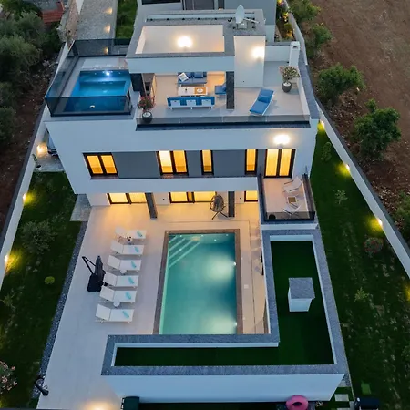 Elena Zadarvillas Zaton (Zadar)
