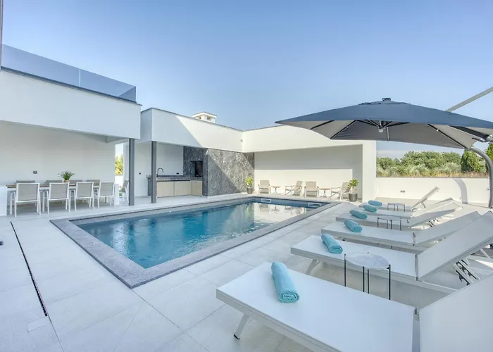 Elena Zadarvillas Zaton (Zadar)